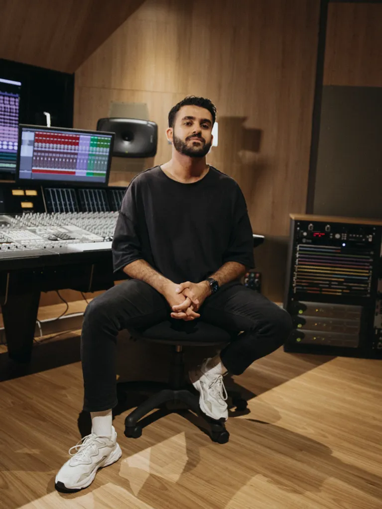 Audio Engineering and Sound Production is a hands-on production-based course that is directly in sync with the growing opportunities in the audio industry. Explore a number of different pathways while you work in world-studios and learn from the very best in this field.